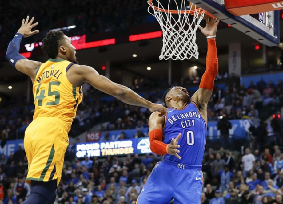 里程碑夜多伦多猛龙遗憾出局;足总杯今晨刷纪录;更衣室稳定;轮换策略成焦点的简单介绍 里程碑夜多伦多猛龙遗憾出局;足总杯今晨刷纪录;更衣室稳定;轮换策略成焦点的简单介绍