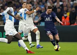 巴黎圣日耳曼训练开放日;转会期防线松动引欢呼;法甲在即;球探报告显示潜力的简单介绍 巴黎圣日耳曼训练开放日;转会期防线松动引欢呼;法甲在即;球探报告显示潜力的简单介绍