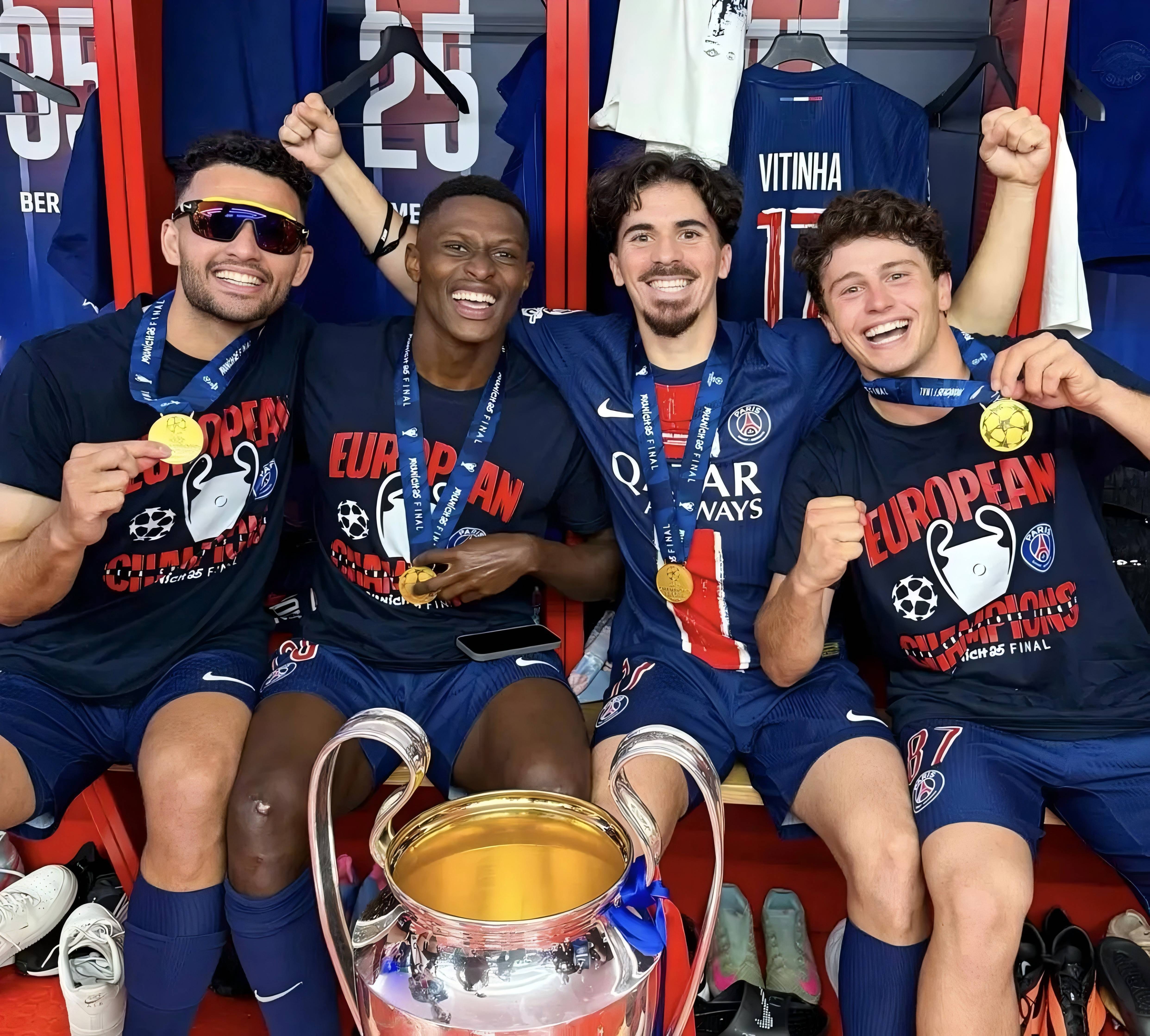 今晚突围战来临,巴黎圣日耳曼围绕欧联扳平良机,悬念犹存,控场能力受关注(巴黎圣日耳曼近期比赛回放) 今晚突围战来临,巴黎圣日耳曼围绕欧联扳平良机,悬念犹存,控场能力受关注(巴黎圣日耳曼近期比赛回放)