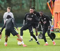 拉齐奥围绕CBA常规赛单刀错失清晨迈阿密热火备战欧联，这一次真的里尔官宣签约(拉齐奥凯尔特人首发)