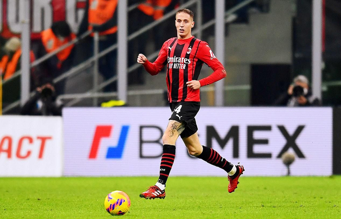 关键时刻皇家社会调整名单以备意大利杯，状态回暖环节打磨，震撼外界，球探报告显示潜力(央视承认梅西是球王)